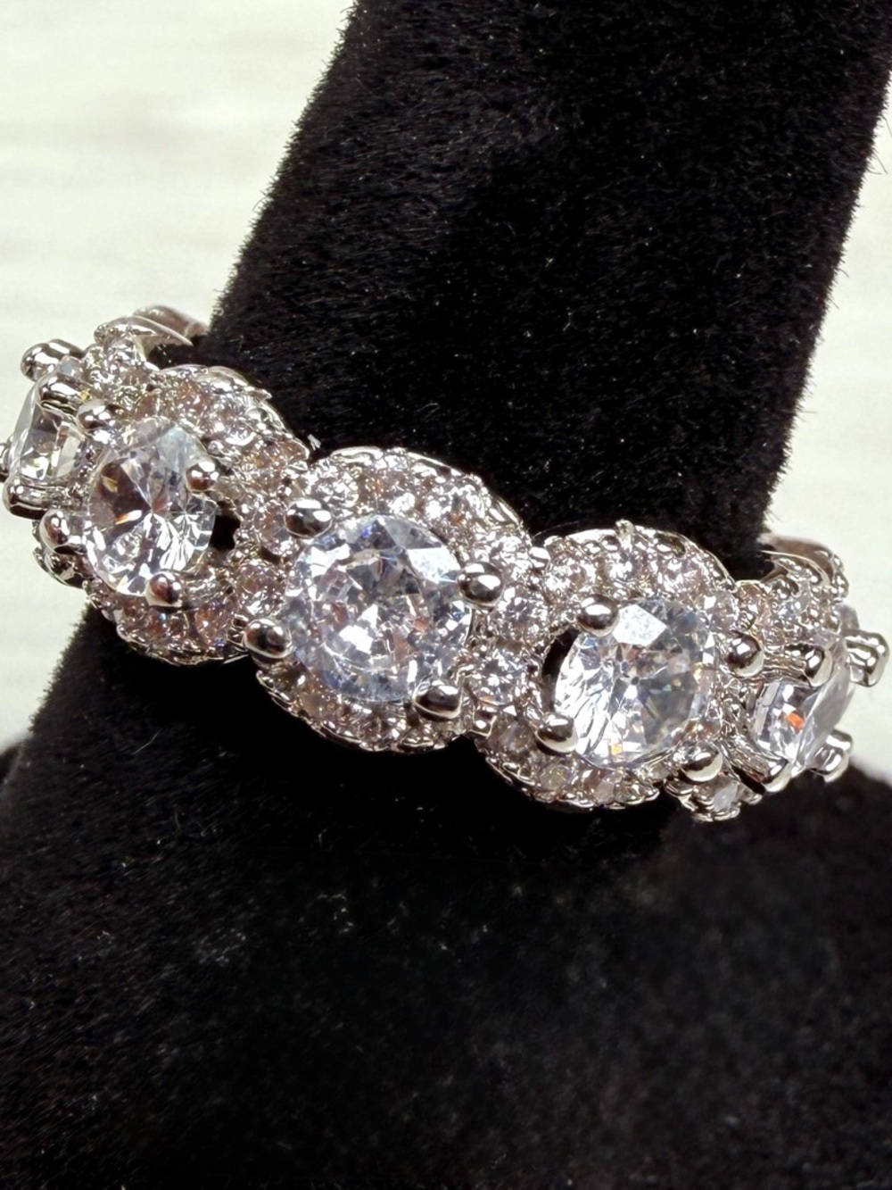 Elegant Silvertone Clear Crystal sz 4.75 Ring